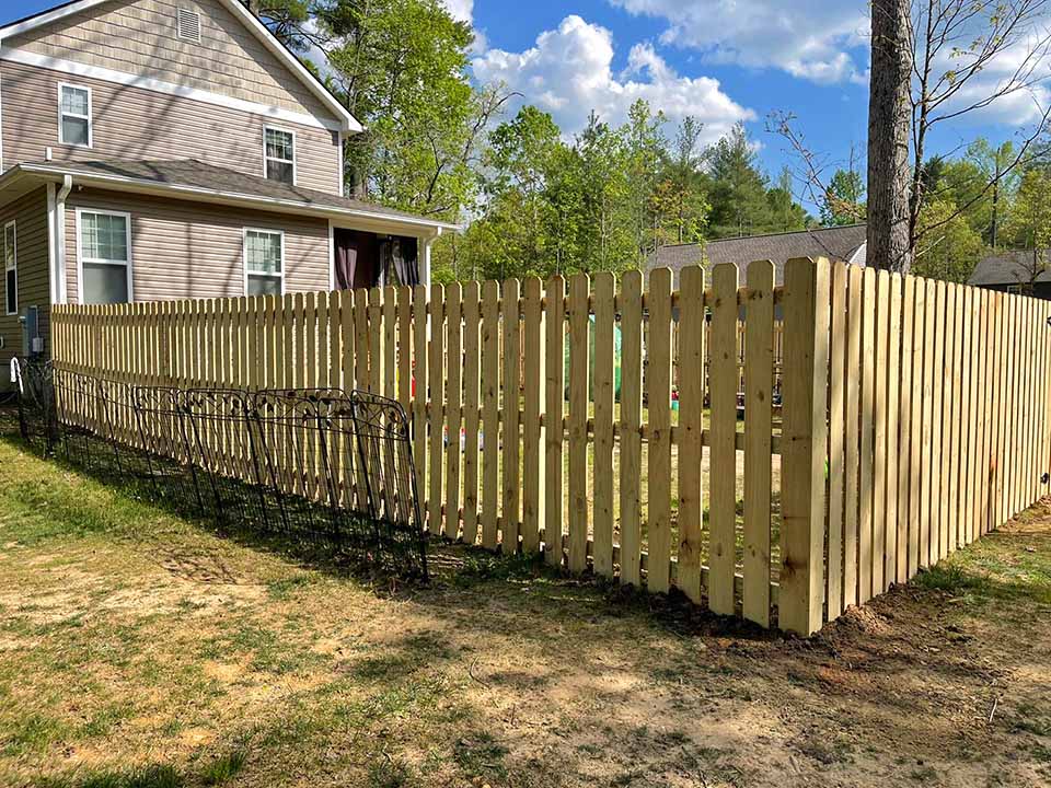 Picket Fence Company - Asheville Fencing Company Solutions