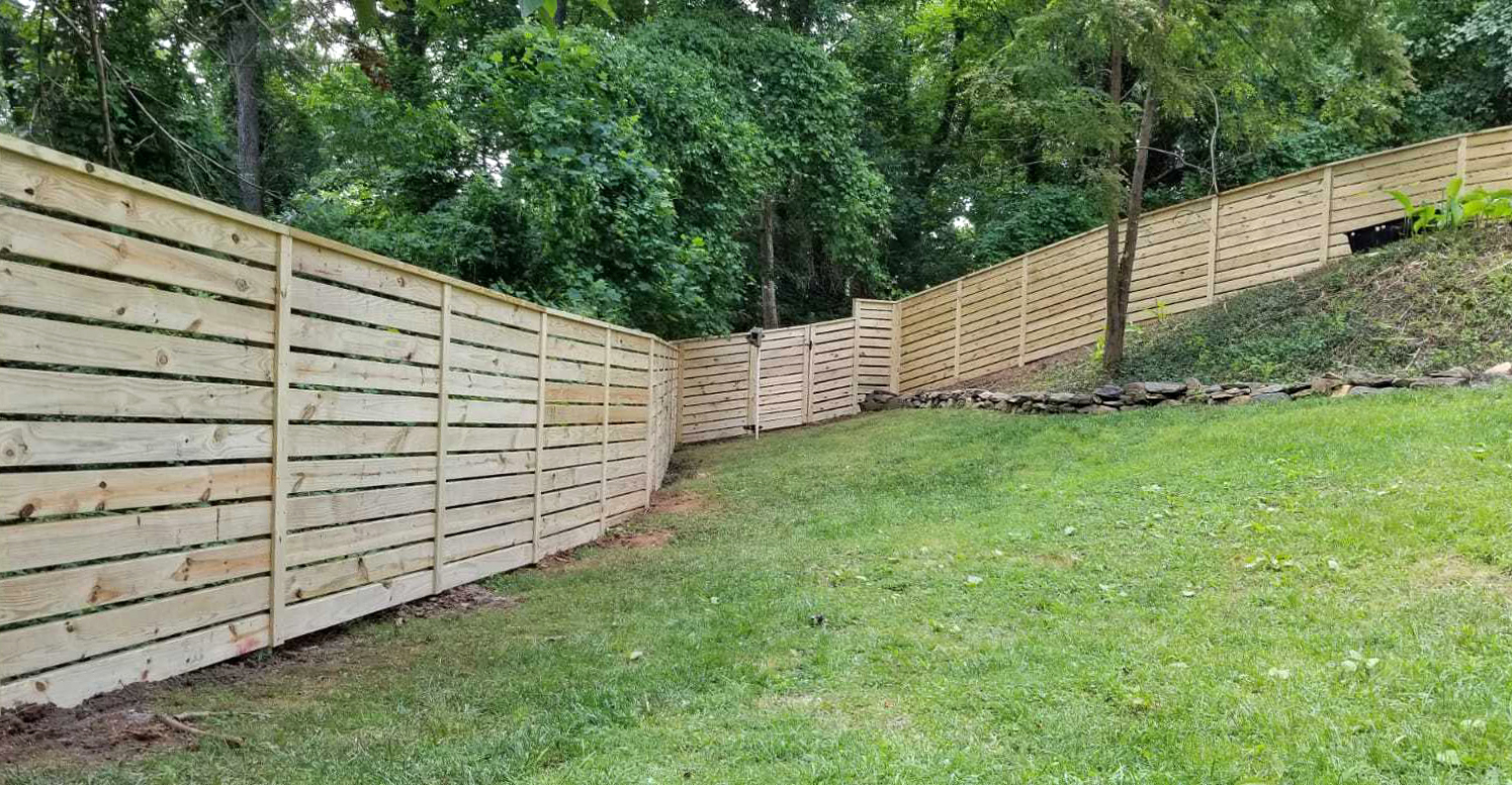 Horizontal Wood fence contractor near me